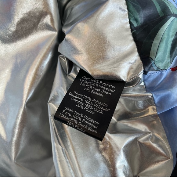 Floral Puffer Poncho, szXS/S - Picture 3 of 5